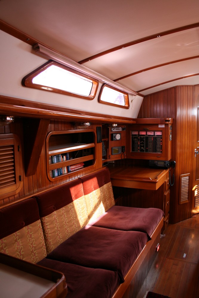 Yacht Interior - Lounge - Water Music Private Yacht Charters